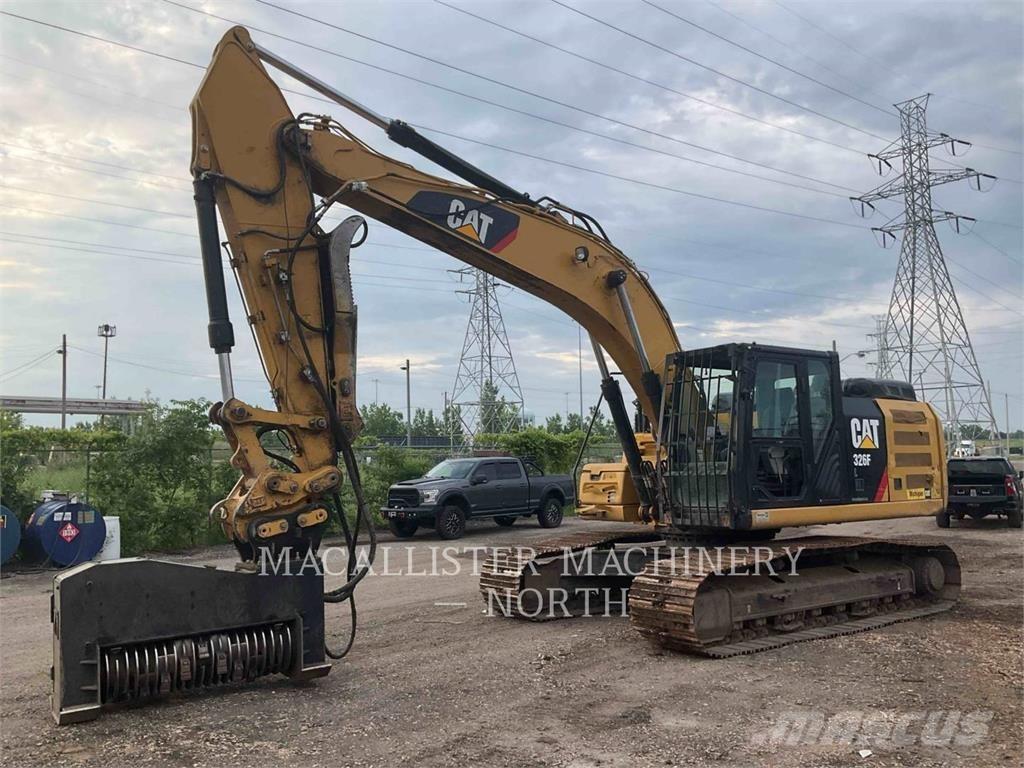 CAT 326FL PTQ Vikšriniai ekskavatoriai
