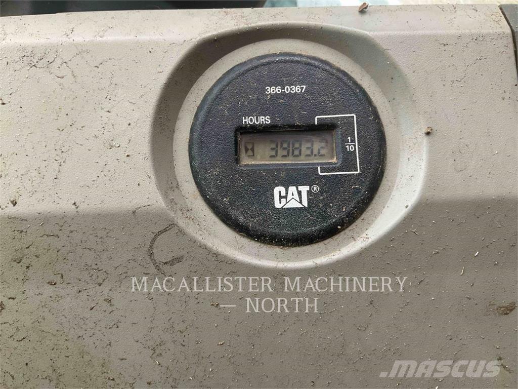 CAT 326FL PTQ Vikšriniai ekskavatoriai
