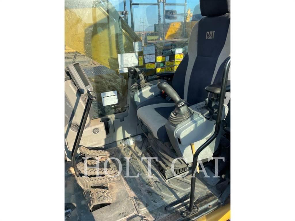 CAT 326FL TC Vikšriniai ekskavatoriai
