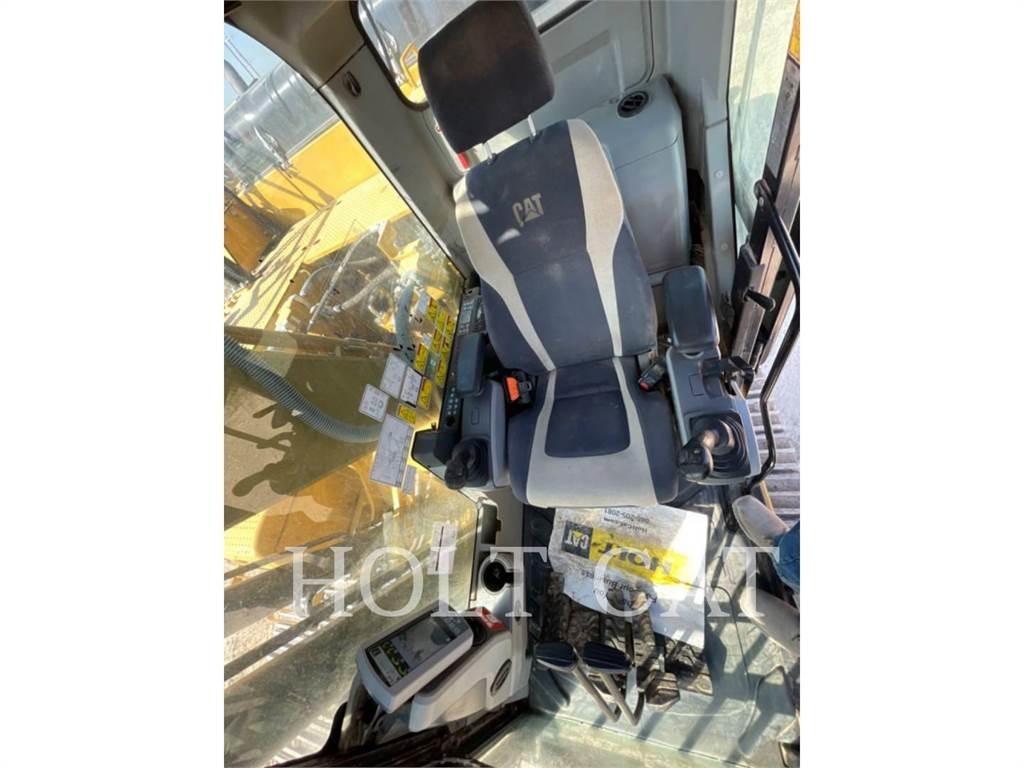CAT 326FL TC Vikšriniai ekskavatoriai