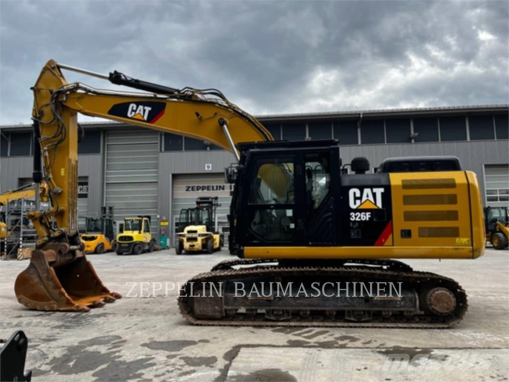CAT 326FLN Vikšriniai ekskavatoriai