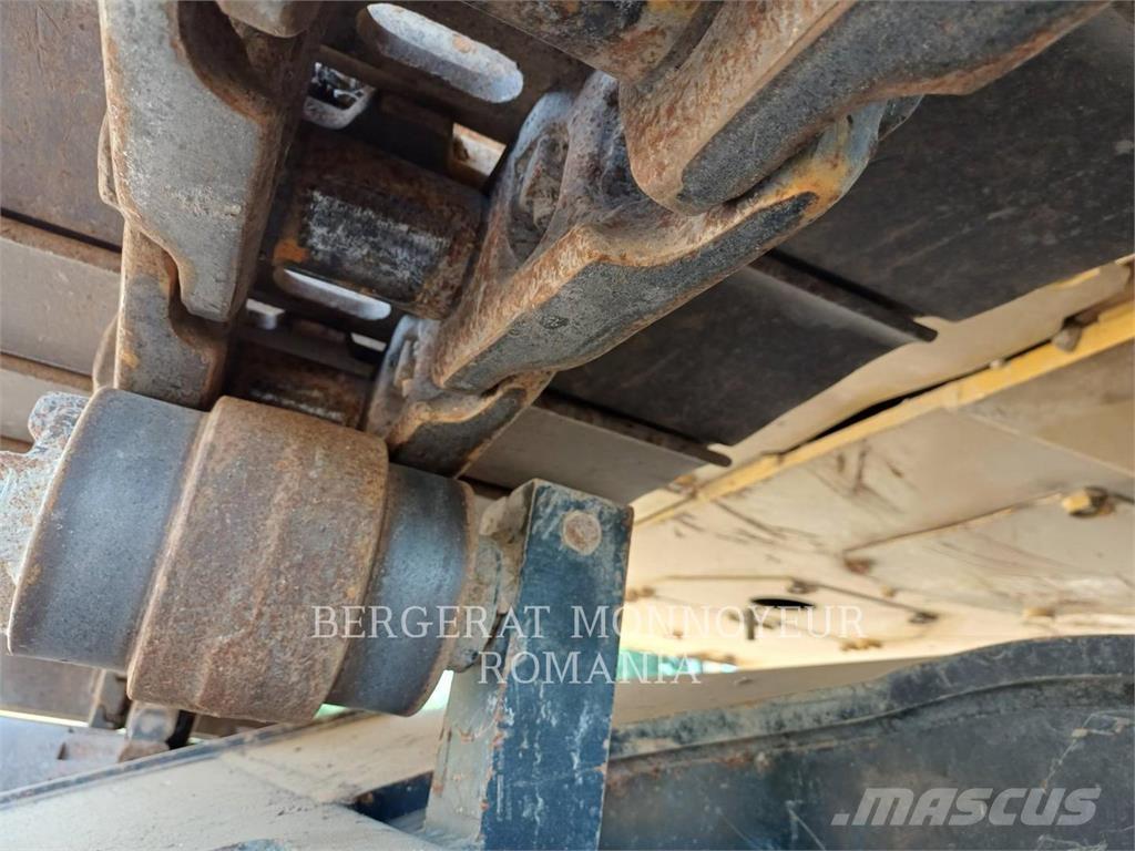 CAT 326FLN Vikšriniai ekskavatoriai