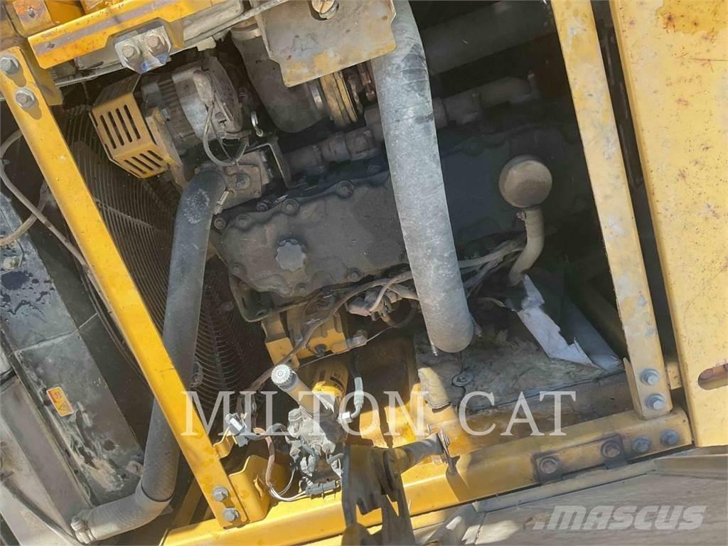 CAT 328D L CR Vikšriniai ekskavatoriai