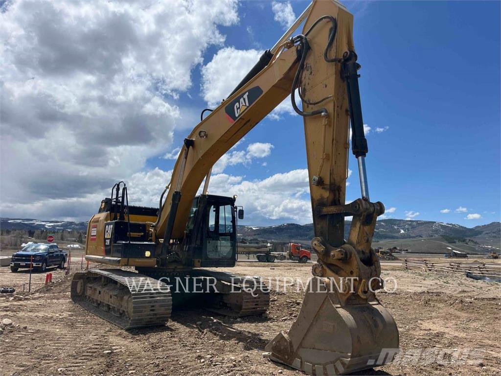 CAT 329EL Vikšriniai ekskavatoriai