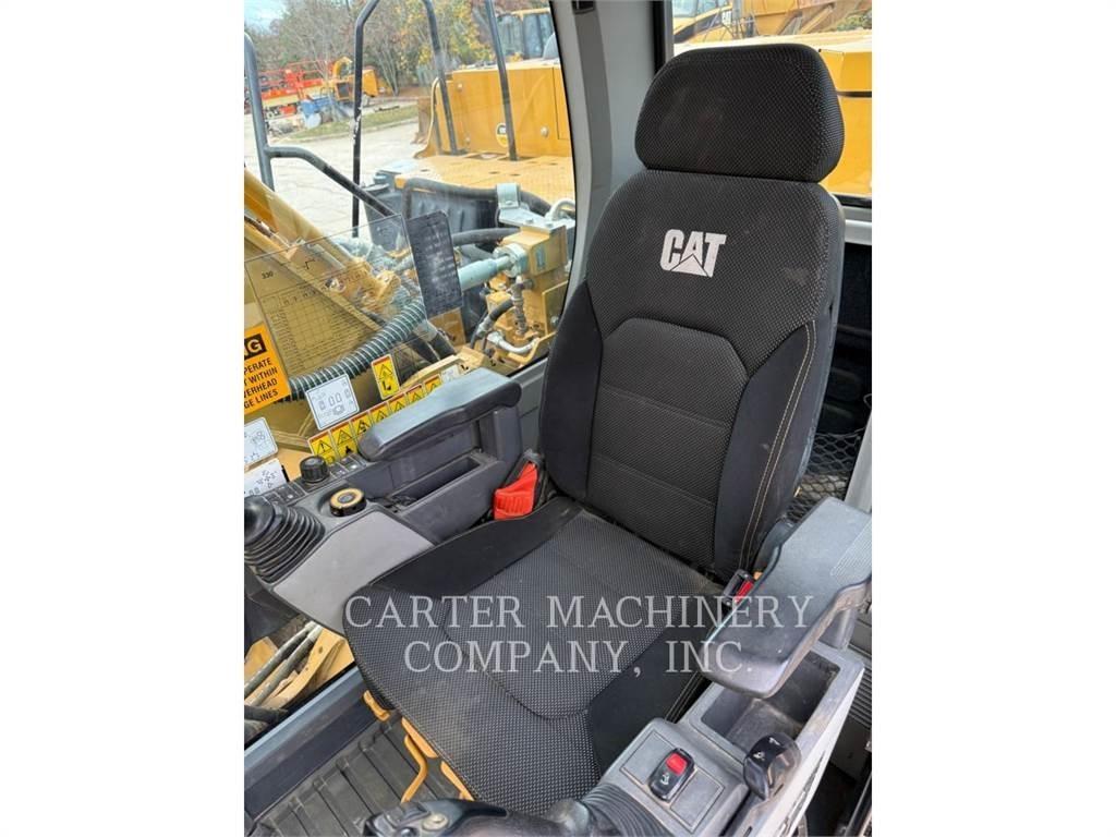 CAT 330 Vikšriniai ekskavatoriai