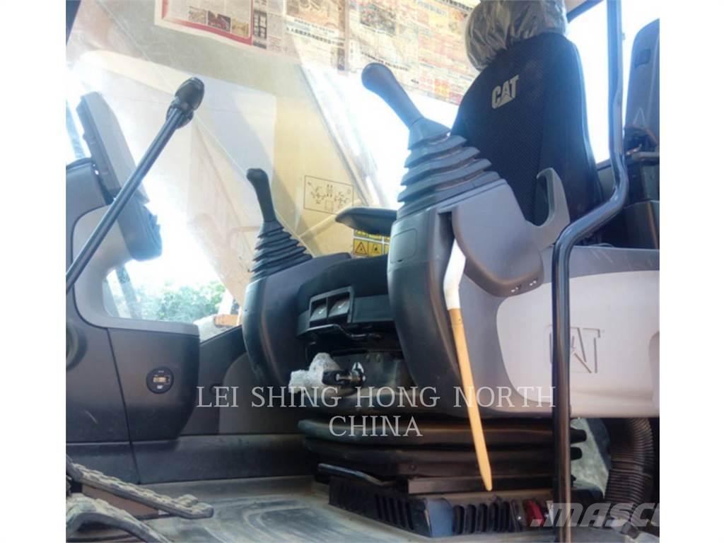 CAT 330D2L Vikšriniai ekskavatoriai