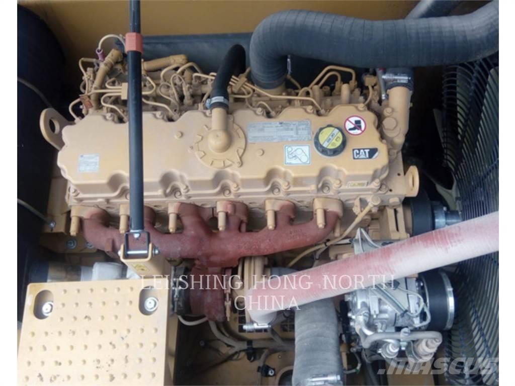 CAT 330D2L Vikšriniai ekskavatoriai