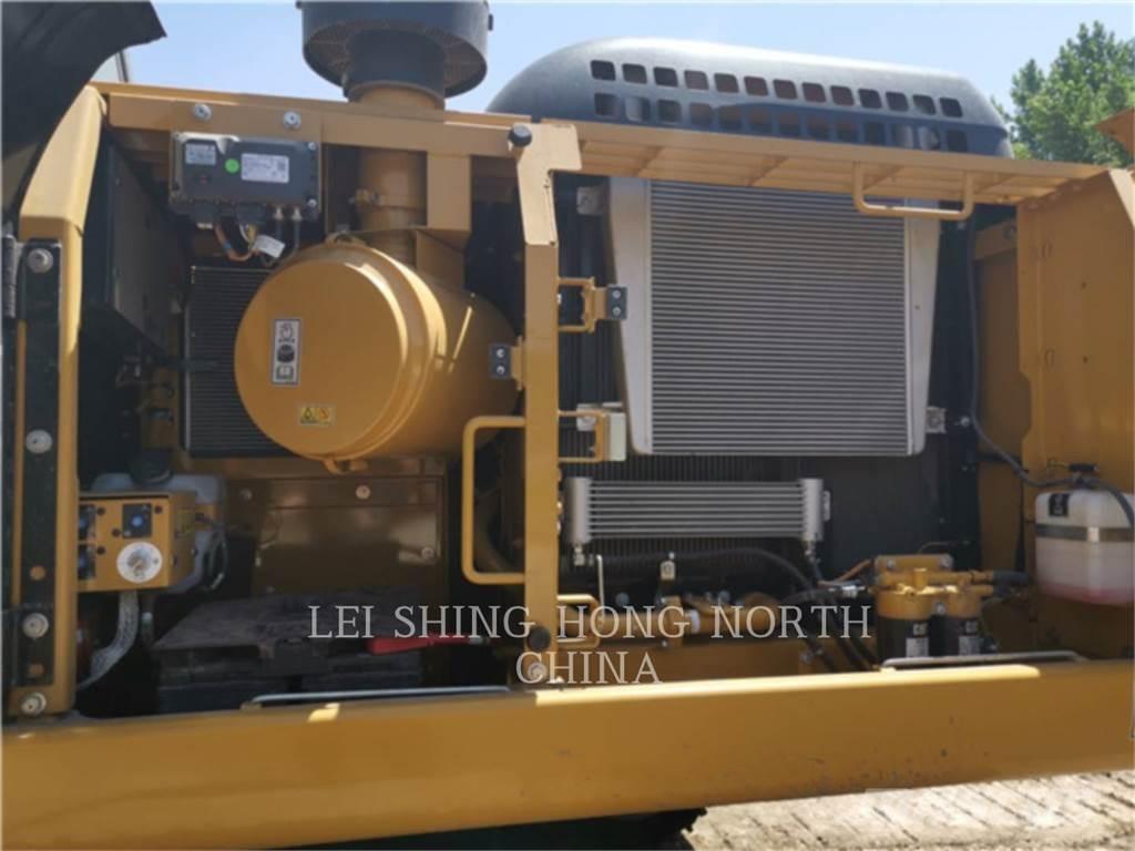 CAT 330D2L Vikšriniai ekskavatoriai