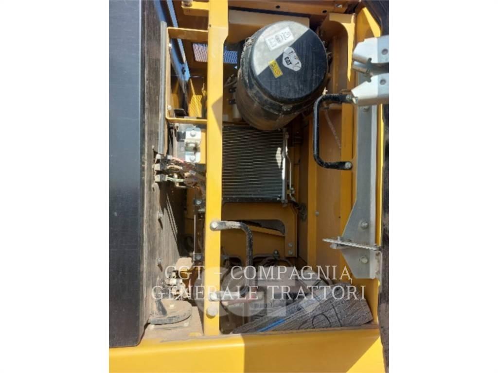 CAT 330F Vikšriniai ekskavatoriai