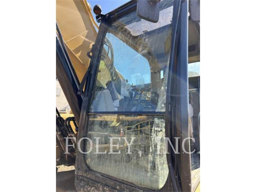 CAT 330FL Vikšriniai ekskavatoriai