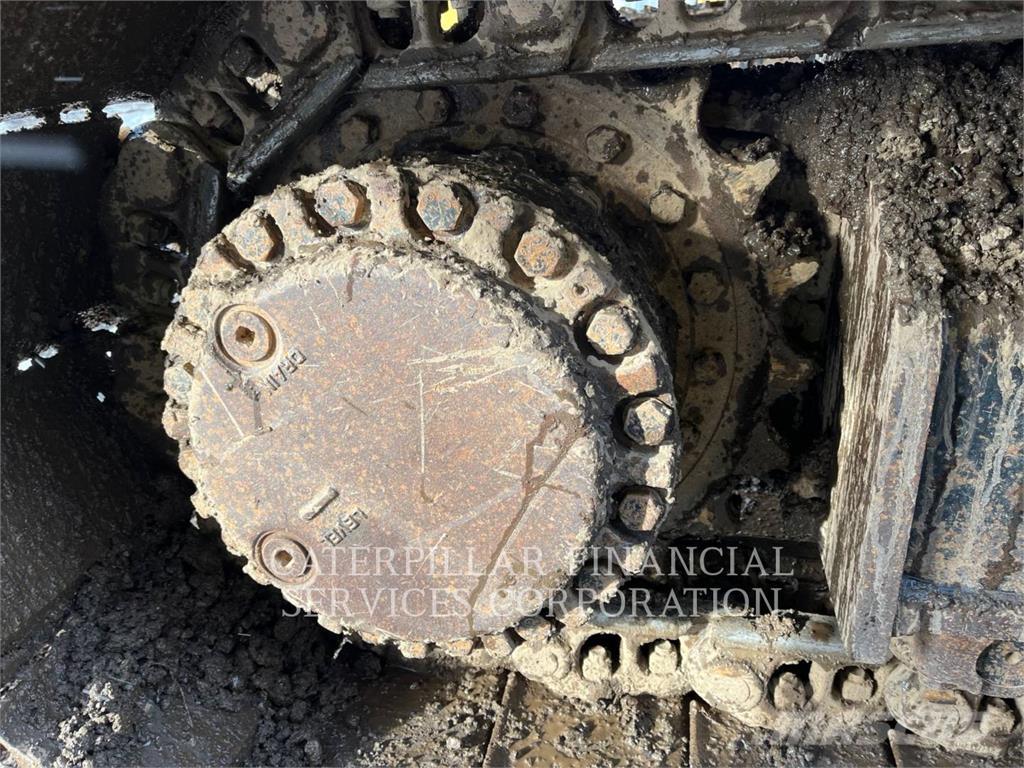 CAT 330FL Vikšriniai ekskavatoriai