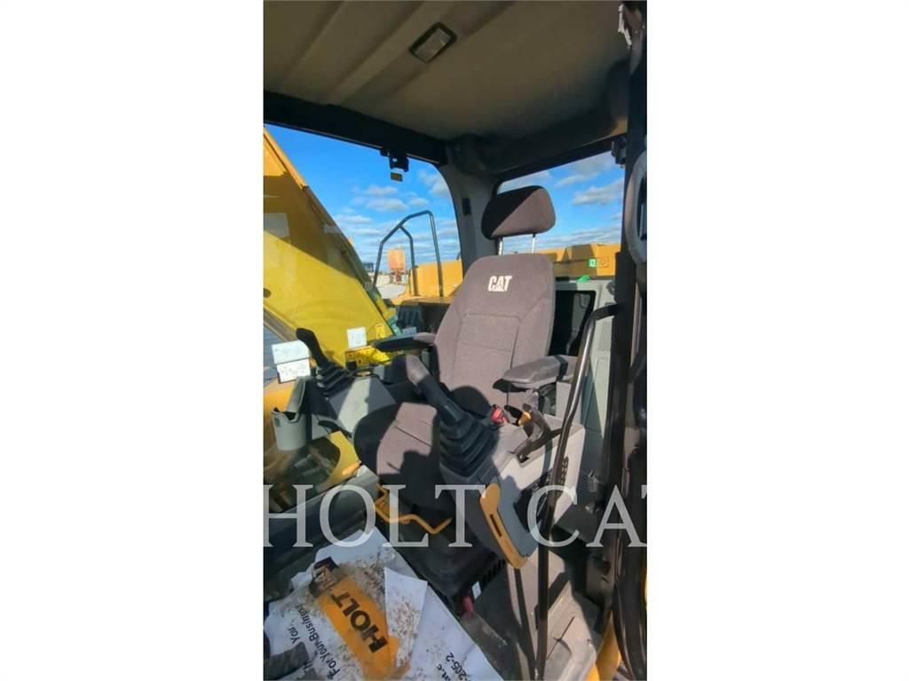 CAT 330GC Vikšriniai ekskavatoriai