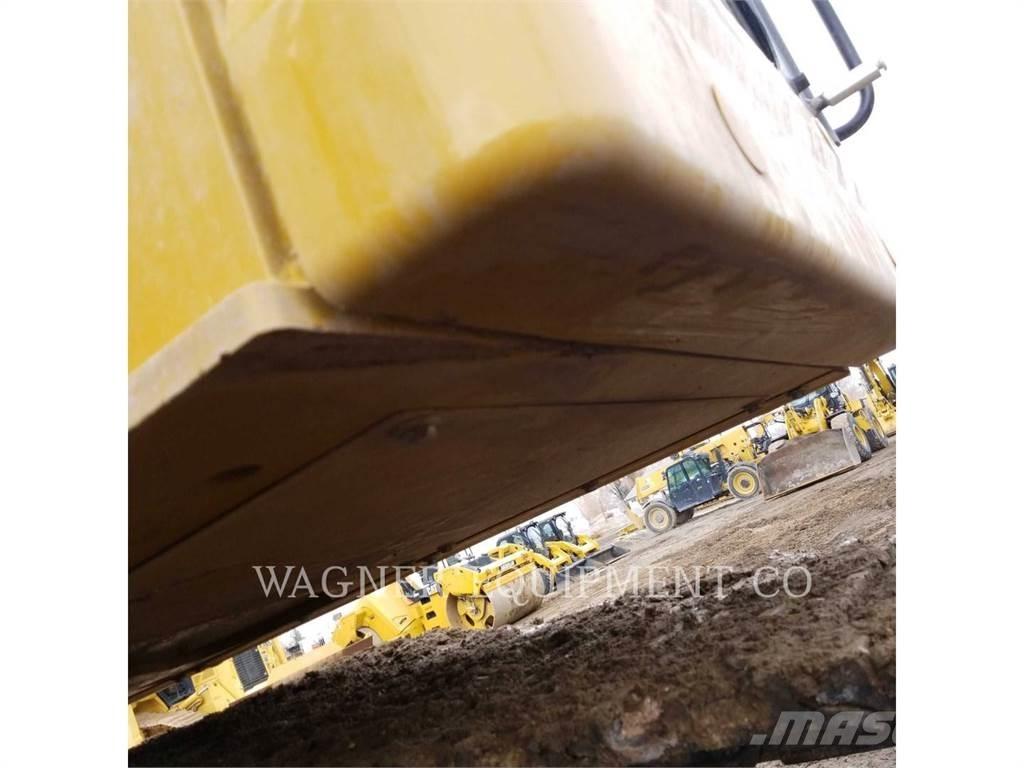 CAT 335FL TB Vikšriniai ekskavatoriai