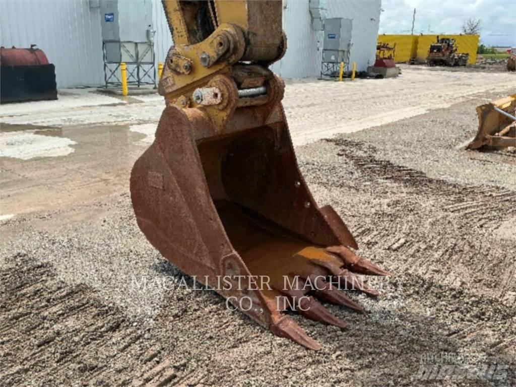 CAT 336 Vikšriniai ekskavatoriai