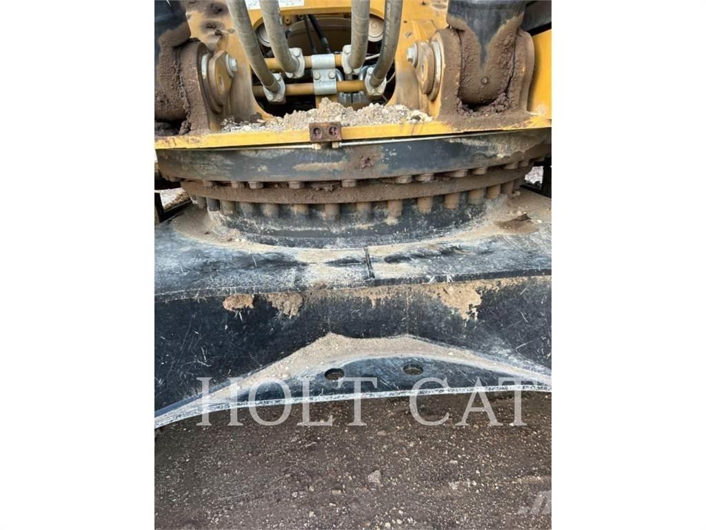 CAT 336 12 Vikšriniai ekskavatoriai