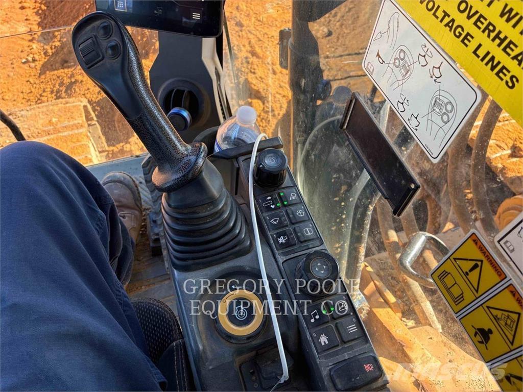 CAT 33607 Vikšriniai ekskavatoriai