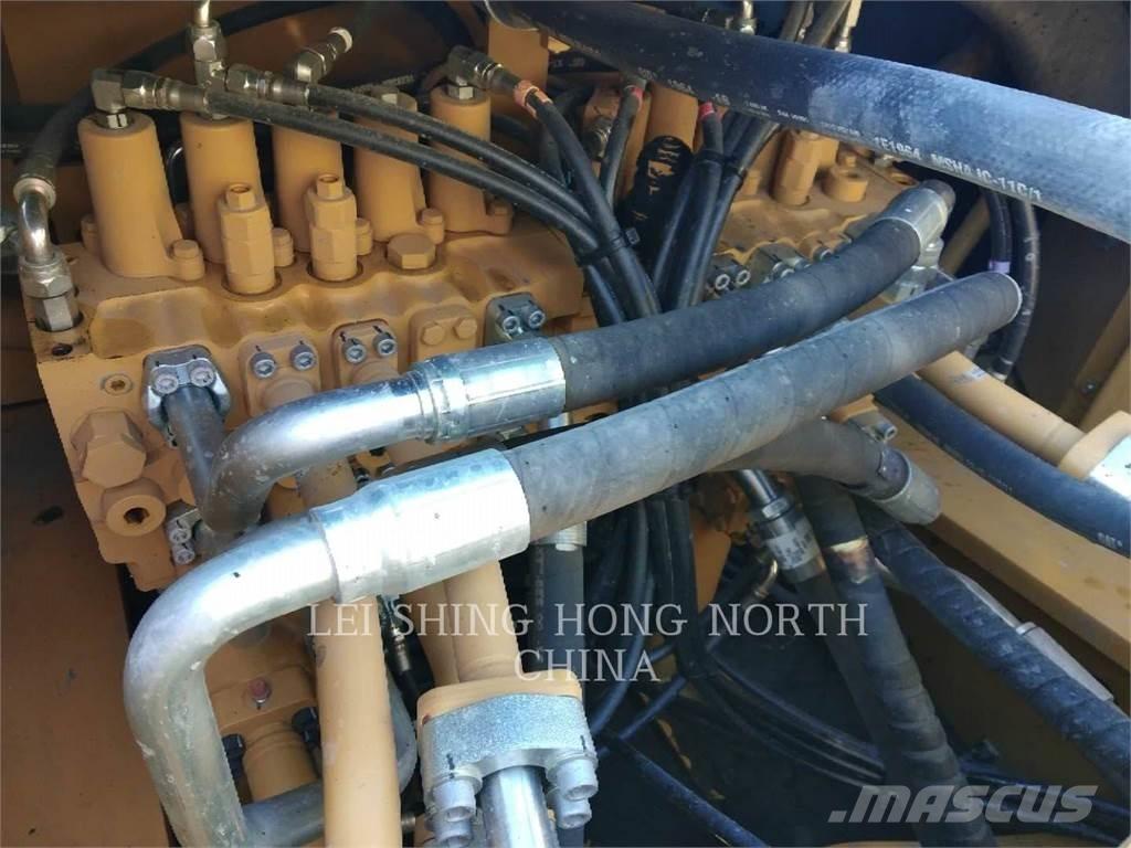 CAT 336D2 Vikšriniai ekskavatoriai