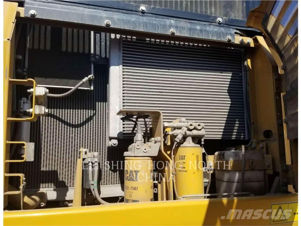 CAT 336D2 Vikšriniai ekskavatoriai