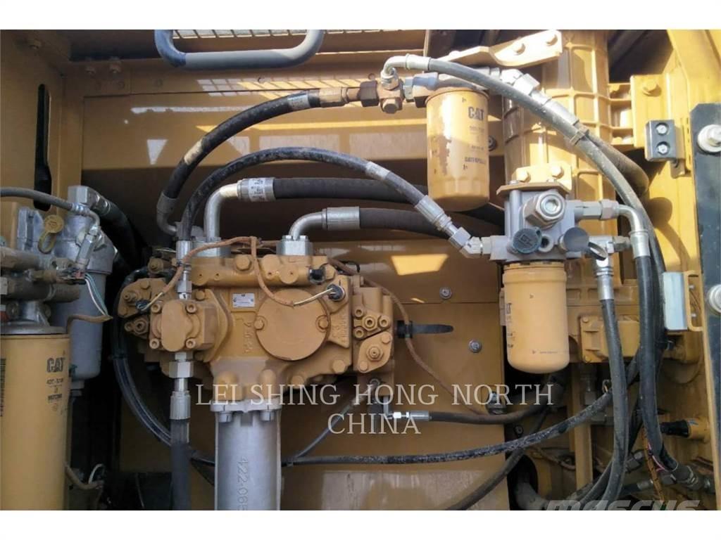 CAT 336D2 Vikšriniai ekskavatoriai