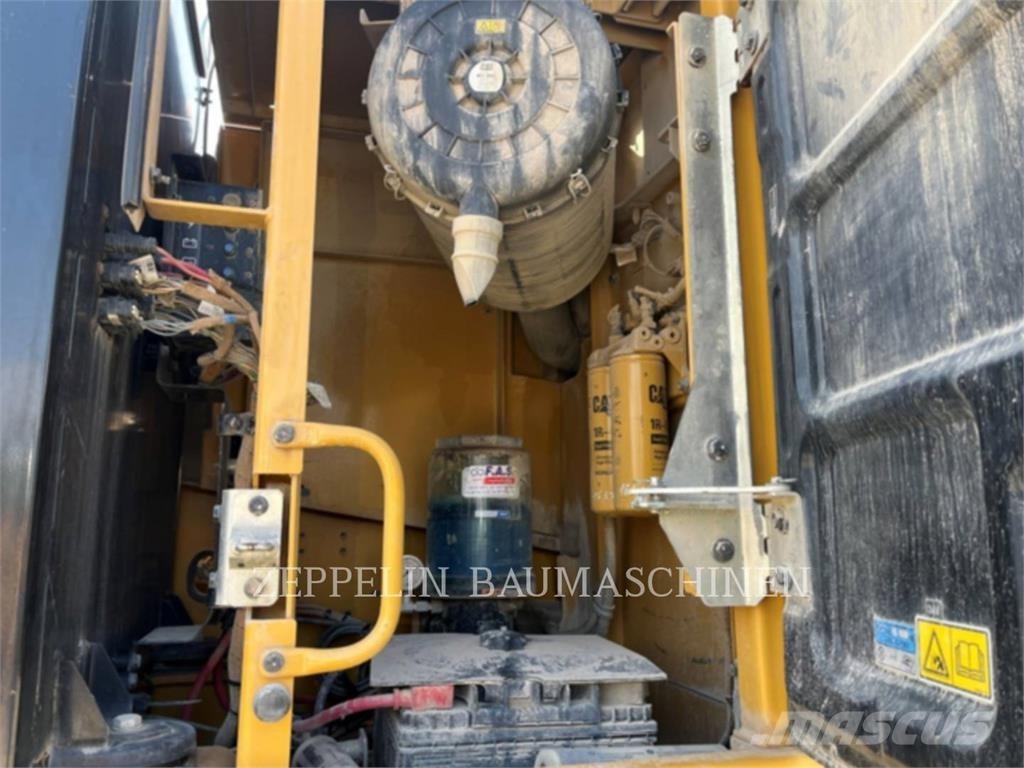 CAT 336FLN Vikšriniai ekskavatoriai