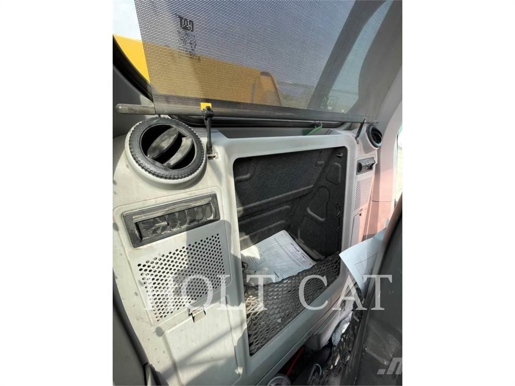 CAT 340 12 Vikšriniai ekskavatoriai