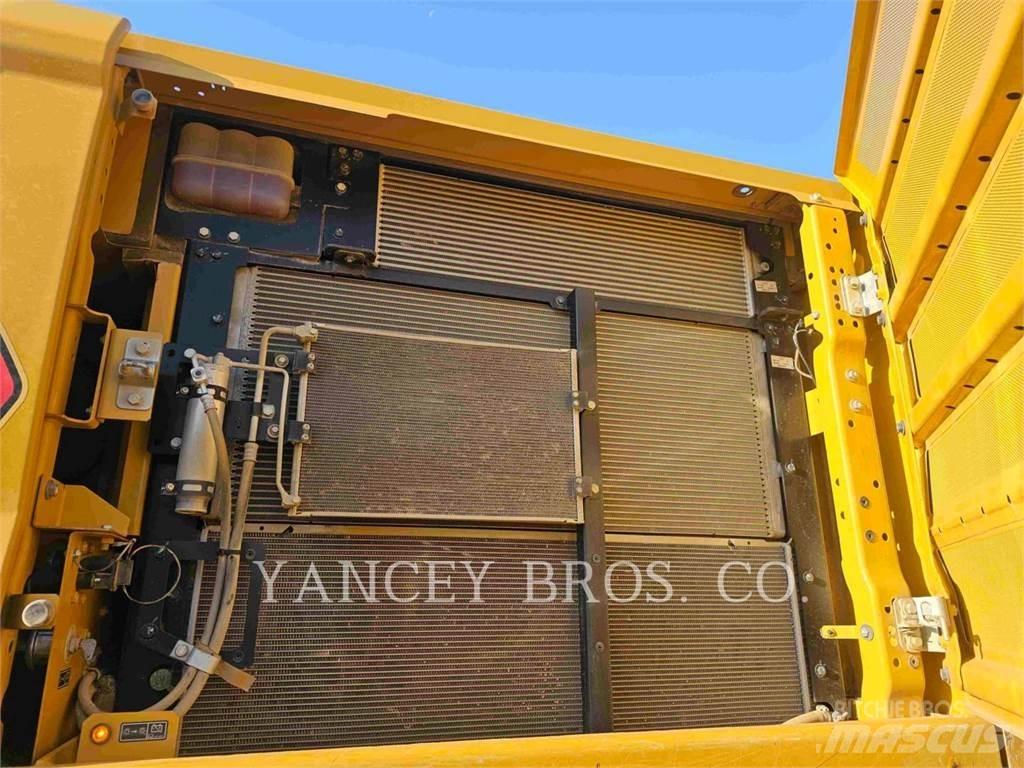 CAT 34008 Vikšriniai ekskavatoriai