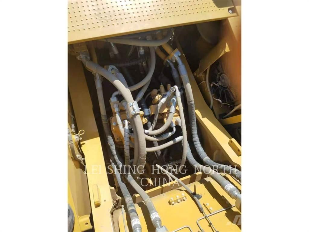 CAT 349D2L Vikšriniai ekskavatoriai