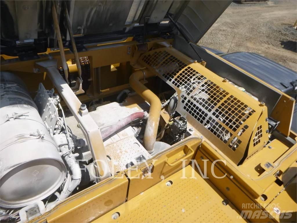 CAT 349FL Vikšriniai ekskavatoriai