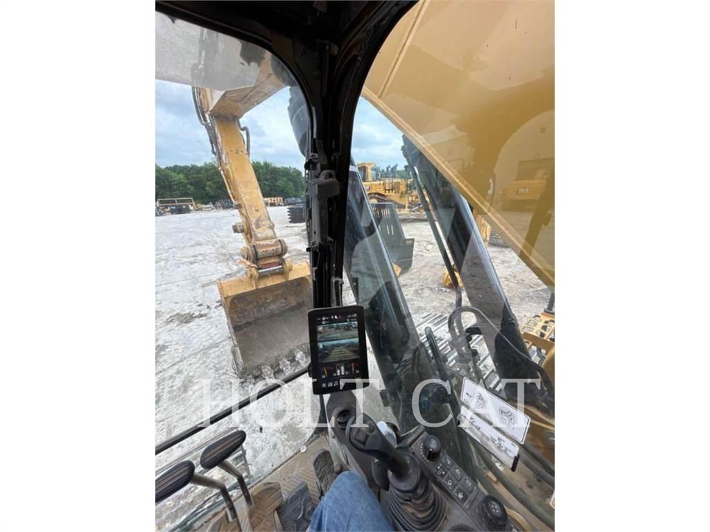 CAT 352 11 TC Vikšriniai ekskavatoriai