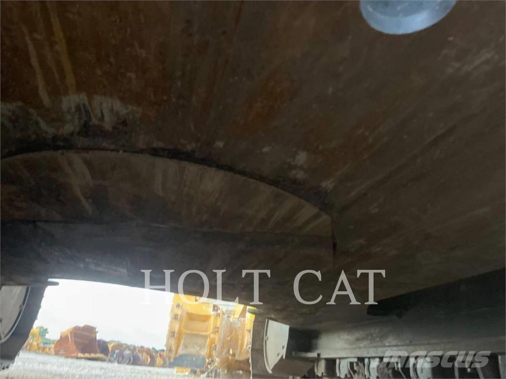 CAT 352 12 TC Vikšriniai ekskavatoriai