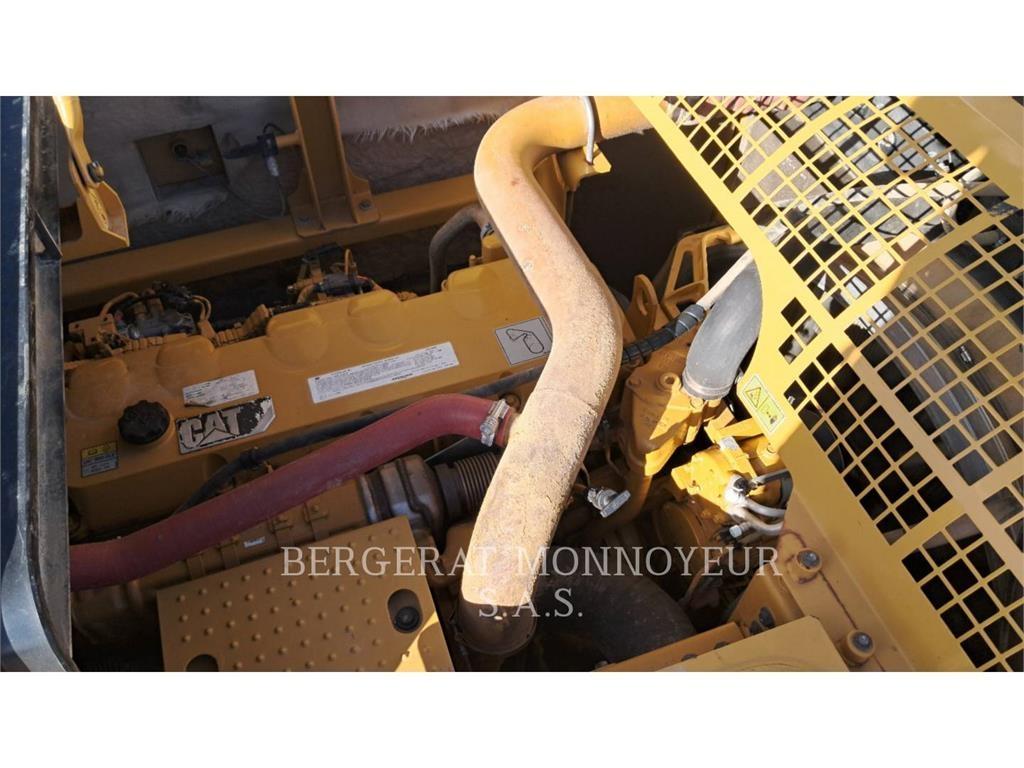 CAT 352F Vikšriniai ekskavatoriai