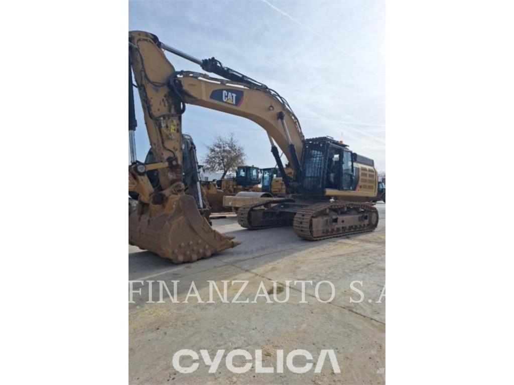 CAT 352FL Vikšriniai ekskavatoriai
