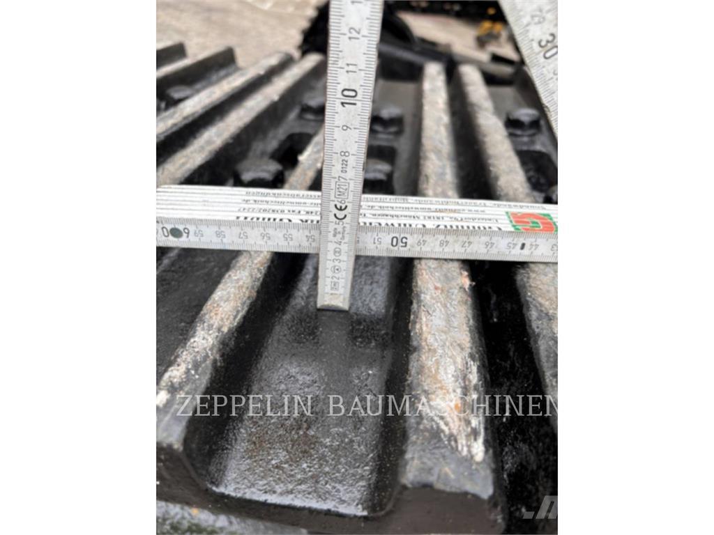 CAT 352FL Vikšriniai ekskavatoriai