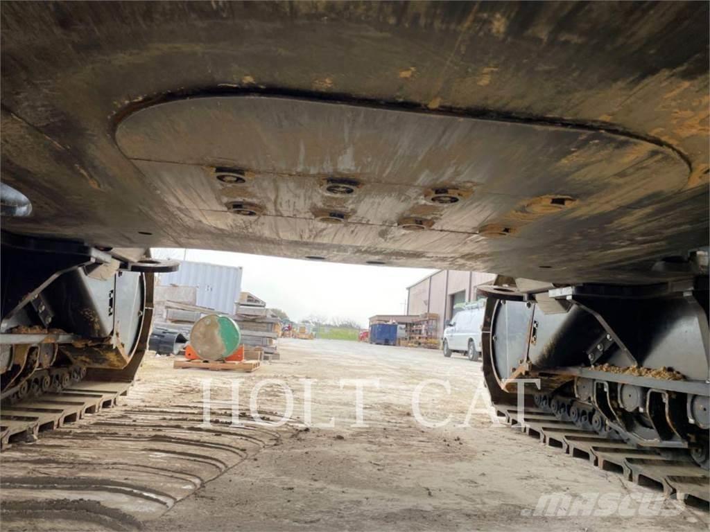 CAT 374 Vikšriniai ekskavatoriai
