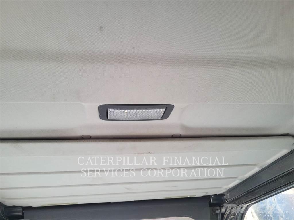 CAT 374-07 Vikšriniai ekskavatoriai