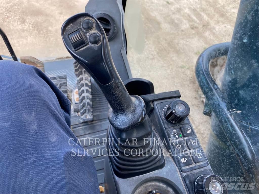 CAT 37407 Vikšriniai ekskavatoriai