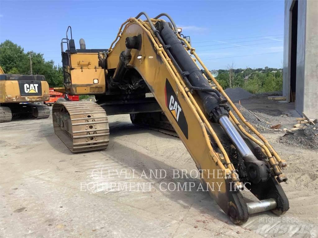 CAT 374DL Vikšriniai ekskavatoriai