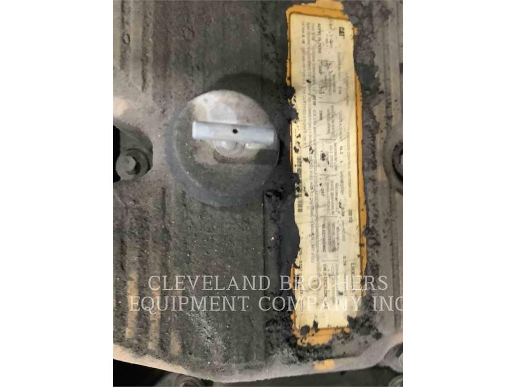 CAT 374DL Vikšriniai ekskavatoriai