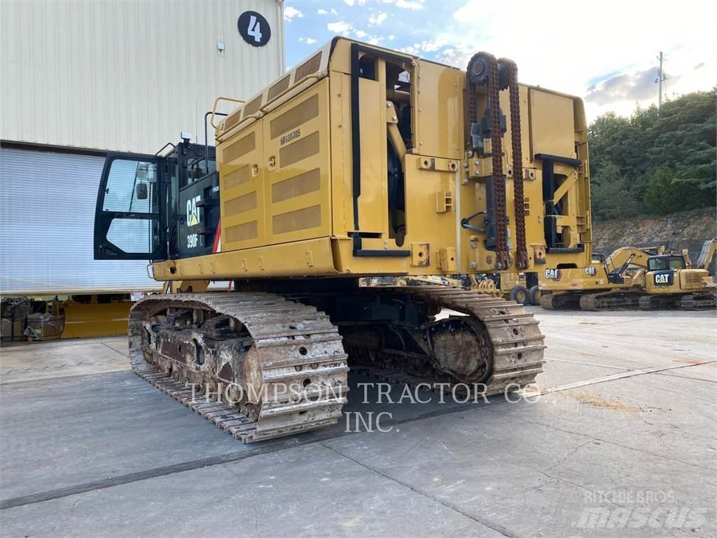 CAT 390FL Vikšriniai ekskavatoriai