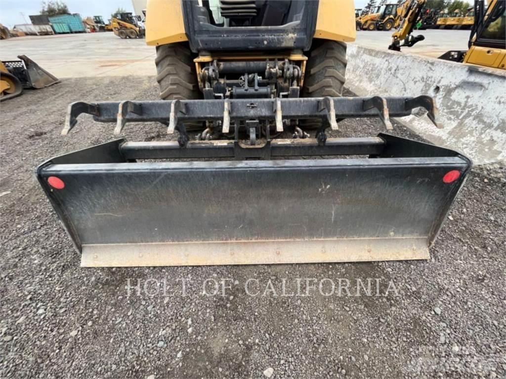 CAT 415F2IL Naudoti ratiniai krautuvai