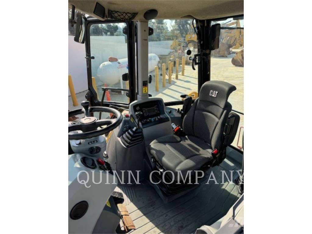 CAT 420 Ekskavatoriniai krautuvai