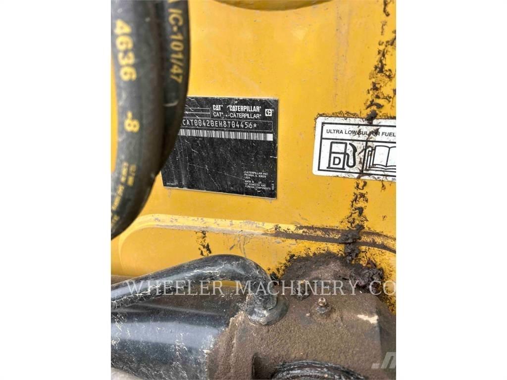CAT 420 CF Ekskavatoriniai krautuvai