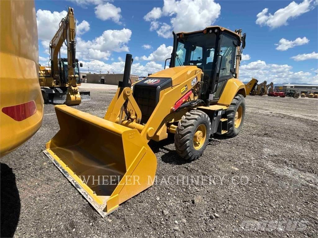 CAT 420 CF Ekskavatoriniai krautuvai