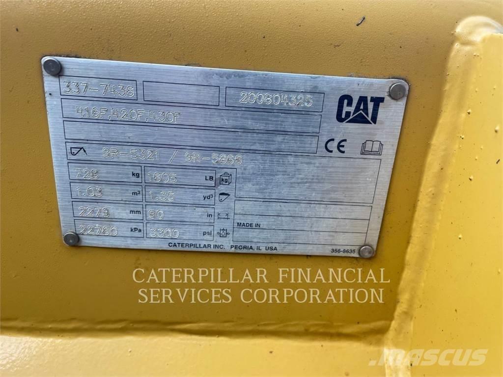 CAT 42007 Ekskavatoriniai krautuvai