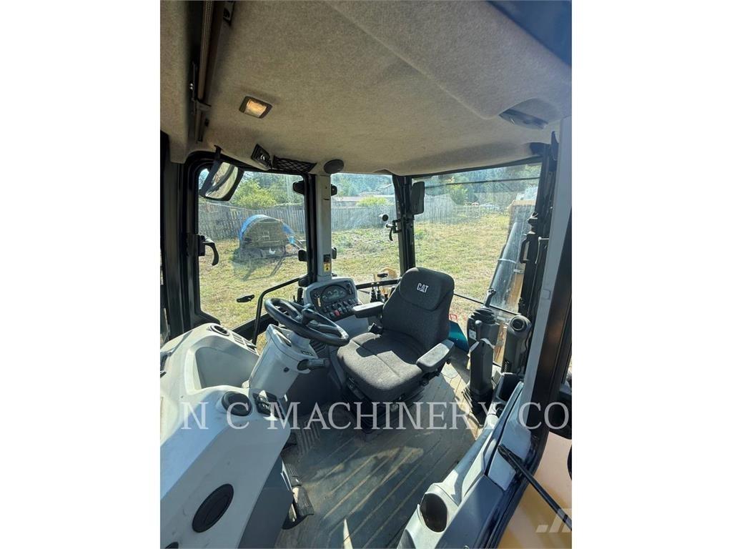 CAT 420F Ekskavatoriniai krautuvai