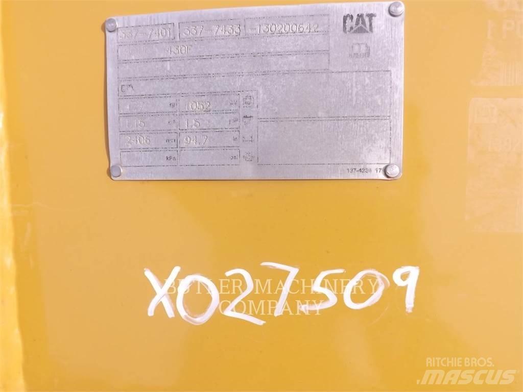 CAT 420F BUCKET Kaušai