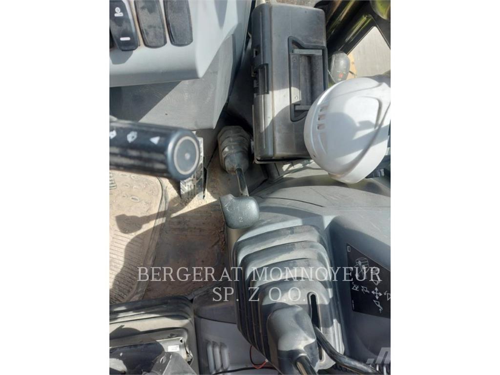 CAT 428 Ekskavatoriniai krautuvai