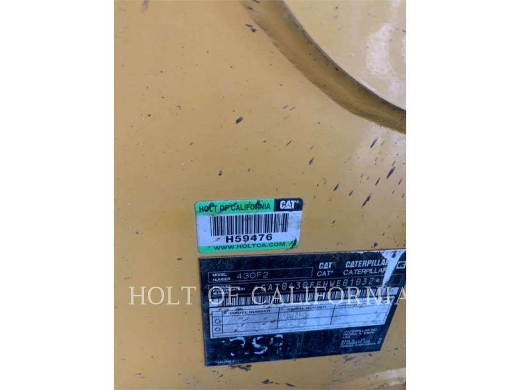 CAT 430 Ekskavatoriniai krautuvai