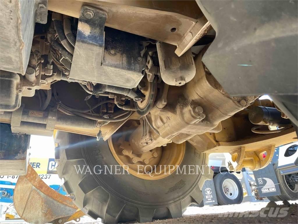 CAT 430F2 4WD Ekskavatoriniai krautuvai