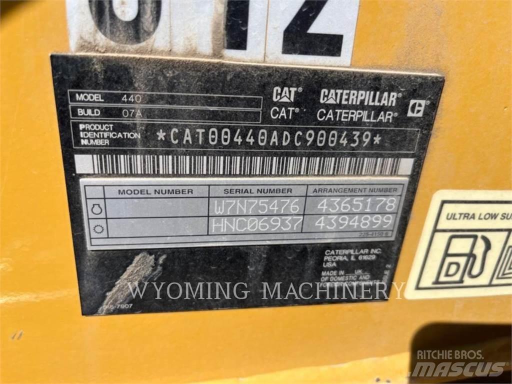 CAT 440 Ekskavatoriniai krautuvai